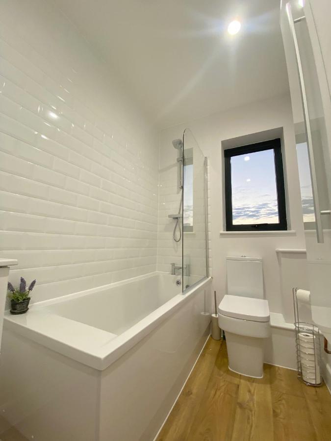 Stylish & Spacious Apartment Royal Tunbridge Wells Exterior foto